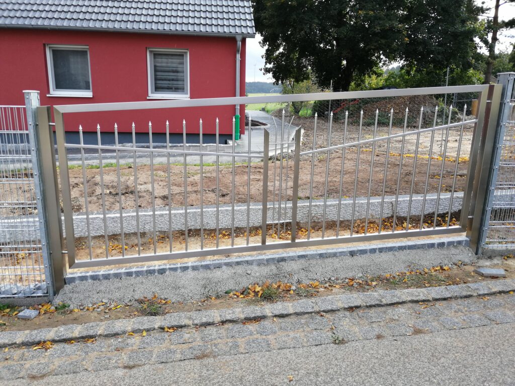 Zaunelement